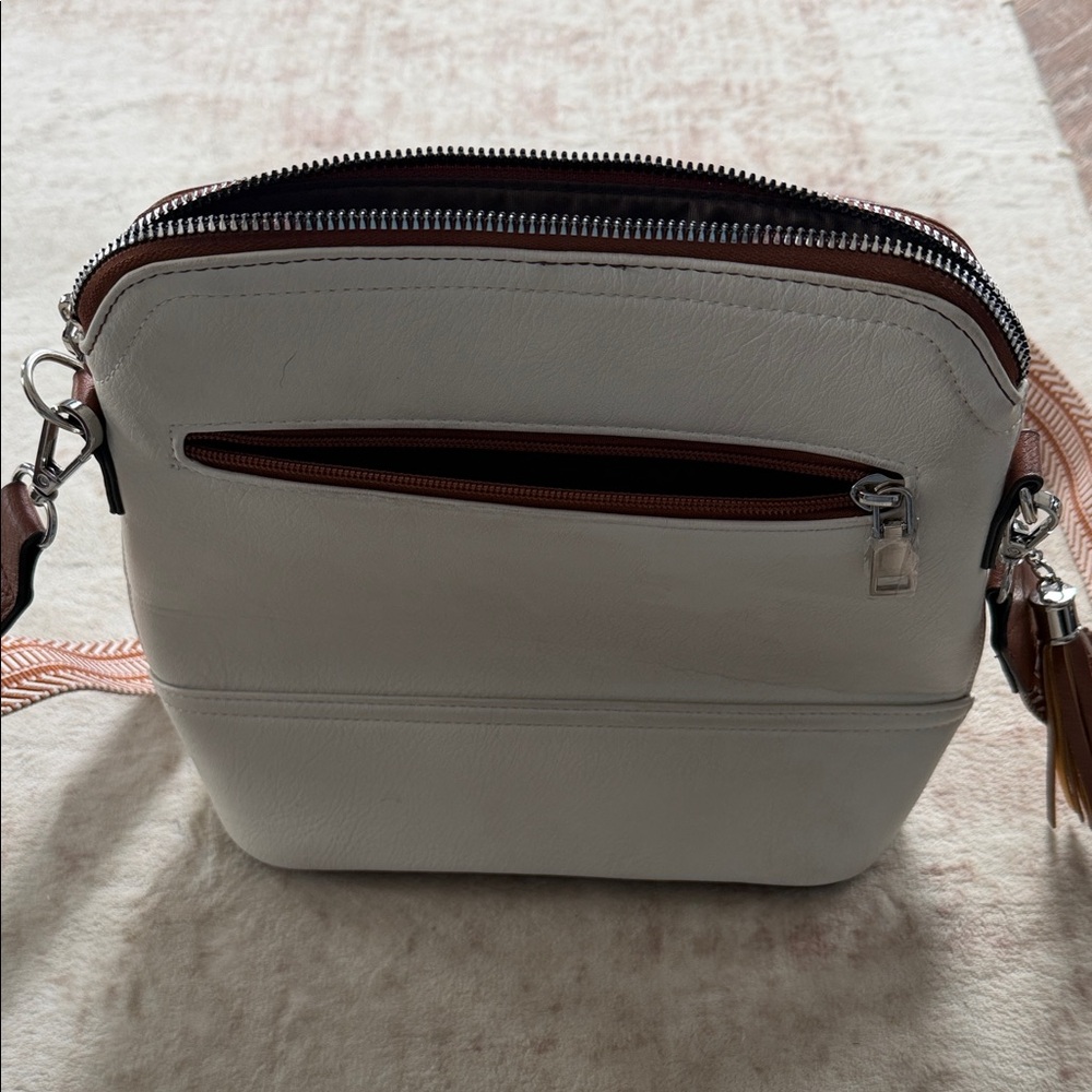 Roulens Crossbody Purse for Women Vegan Leather Medium Crossbody - Picture 4 of 9